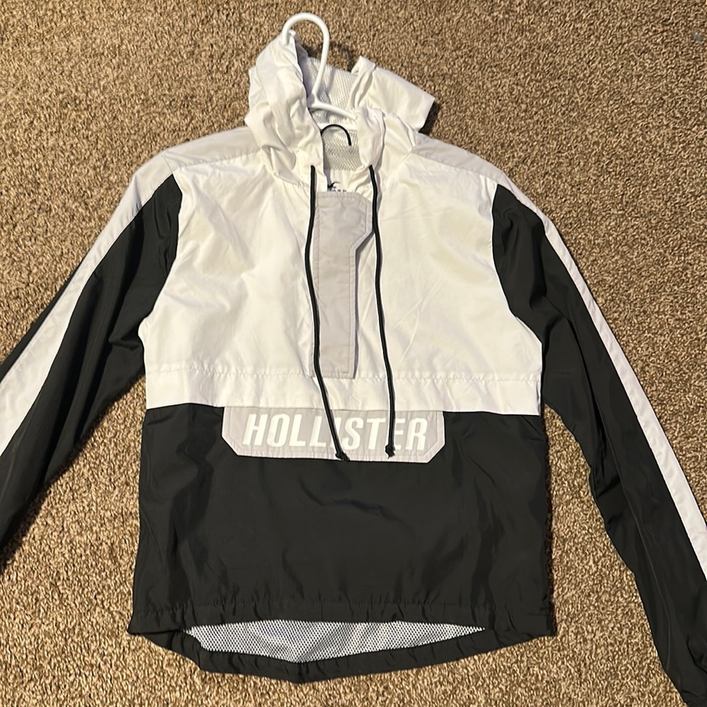 s hollister wind breaker jacket